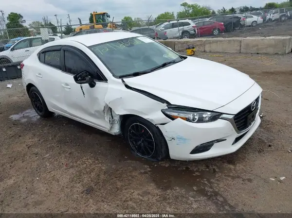 3MZBN1U70JM187369 2018 MAZDA 3 - Image 1