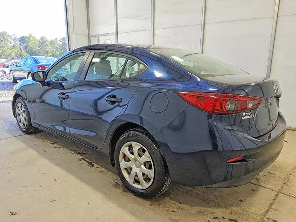 3MZBN1U70JM190546 2018 MAZDA 3 - Image 2