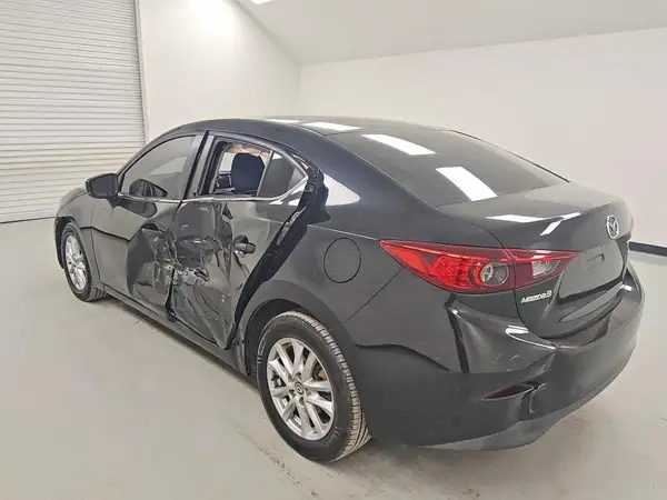 3MZBN1U70JM206034 2018 MAZDA 3 - Image 2