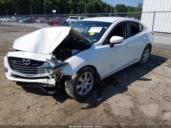 3MZBN1U70JM214716 2018 MAZDA 3 - Image 2