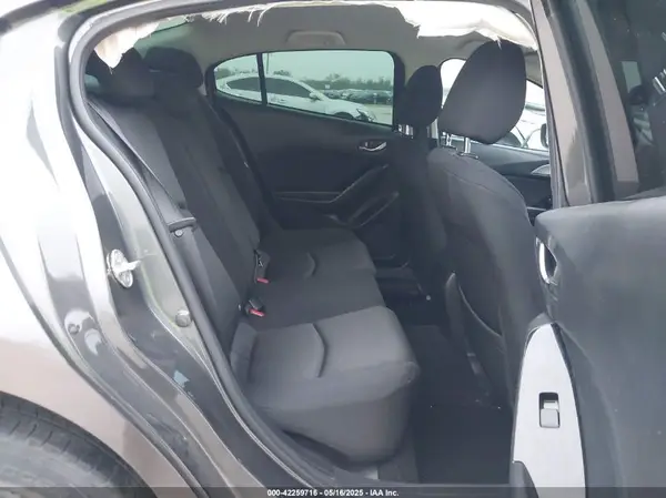 3MZBN1U70JM221262 2018 MAZDA 3 - Image 8