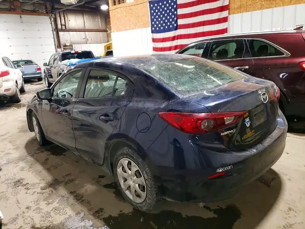 3MZBN1U70JM227093 2018 MAZDA 3 - Image 2