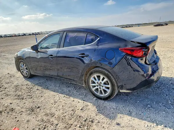 3MZBN1U70JM228356 2018 MAZDA 3 - Image 2