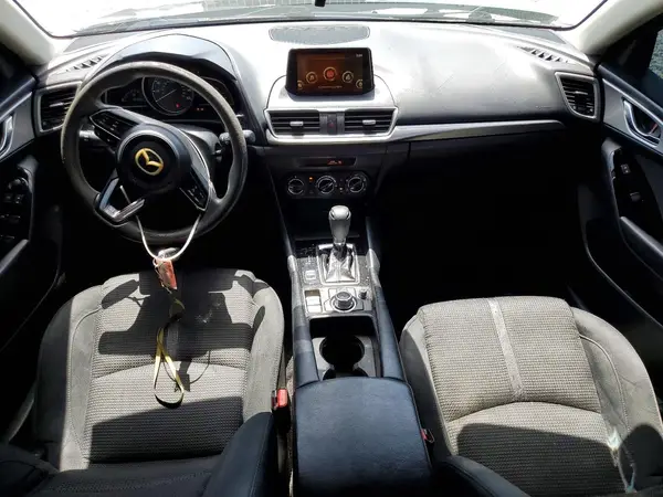 3MZBN1U70JM231628 2018 MAZDA 3 - Image 8