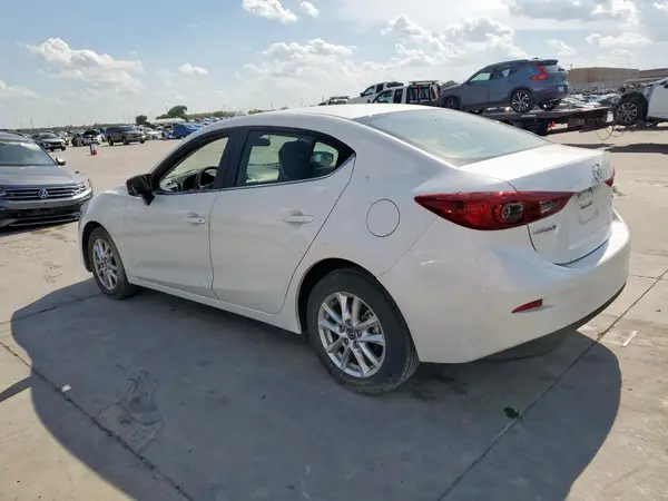 3MZBN1U70JM247084 2018 MAZDA 3 - Image 2