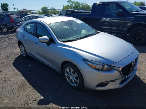 3MZBN1U70JM248025 2018 MAZDA 3 - Image 1