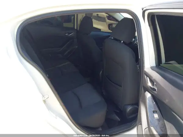 3MZBN1U70JM249689 2018 MAZDA 3 - Image 8