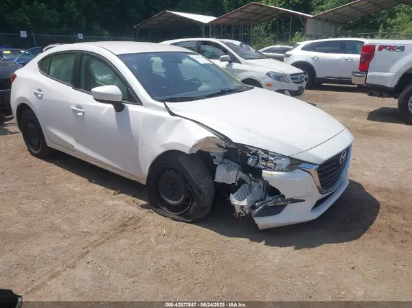 3MZBN1U70JM266220 2018 MAZDA 3 - Image 1