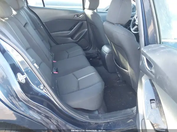 3MZBN1U70JM267934 2018 MAZDA 3 - Image 8
