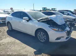 3MZBN1U71HM103831 2017 MAZDA 3