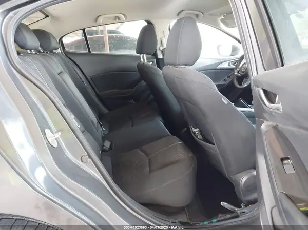 3MZBN1U71HM109502 2017 MAZDA 3 - Image 8