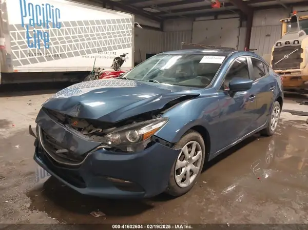3MZBN1U71HM109774 2017 MAZDA 3 - Image 2