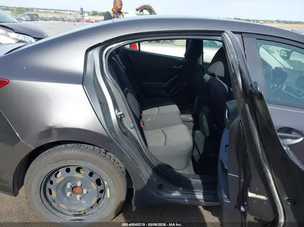 3MZBN1U71HM117227 2017 MAZDA 3 - Image 8