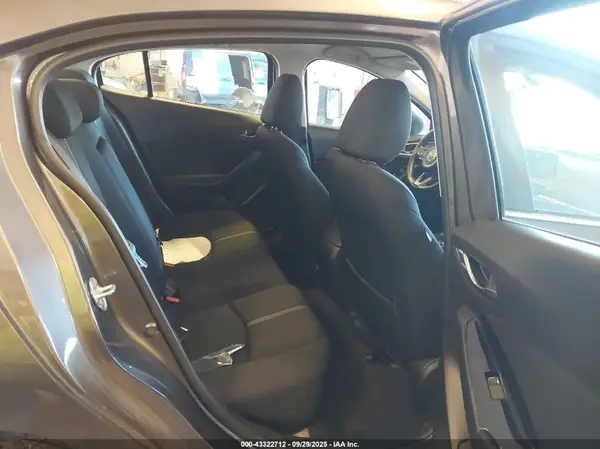 3MZBN1U71HM142631 2017 MAZDA 3 - Image 8