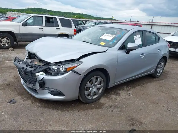 3MZBN1U71HM142709 2017 MAZDA 3 - Image 2
