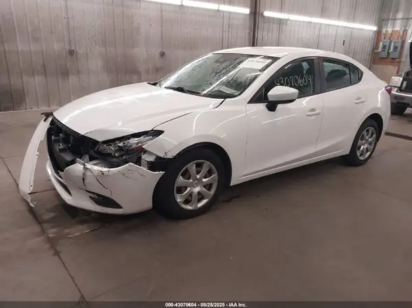 3MZBN1U71JM171925 2018 MAZDA 3 - Image 2