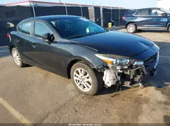 3MZBN1U71JM175487 2018 MAZDA 3