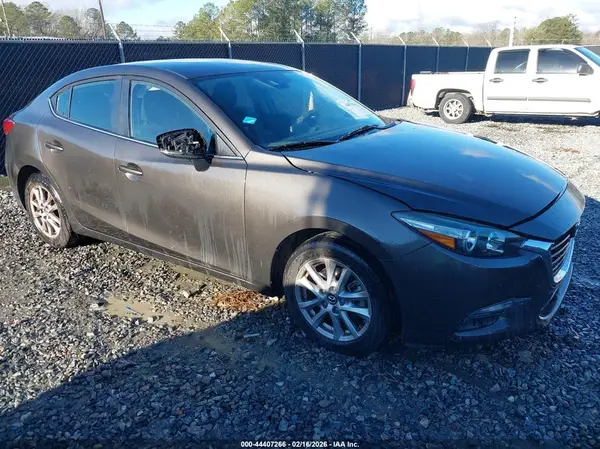 3MZBN1U71JM193827 2018 MAZDA 3
