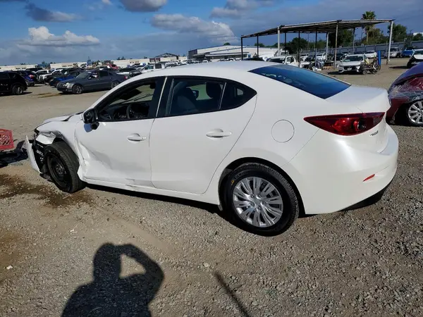 3MZBN1U71JM202915 2018 MAZDA 3 - Image 2