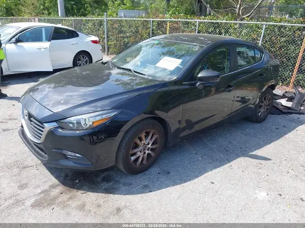 3MZBN1U71JM206382 2018 MAZDA 3 - Image 2