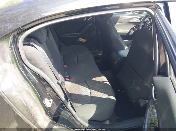 3MZBN1U71JM206382 2018 MAZDA 3 - Image 8