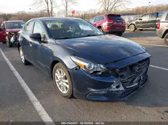 3MZBN1U71JM211940 2018 MAZDA 3