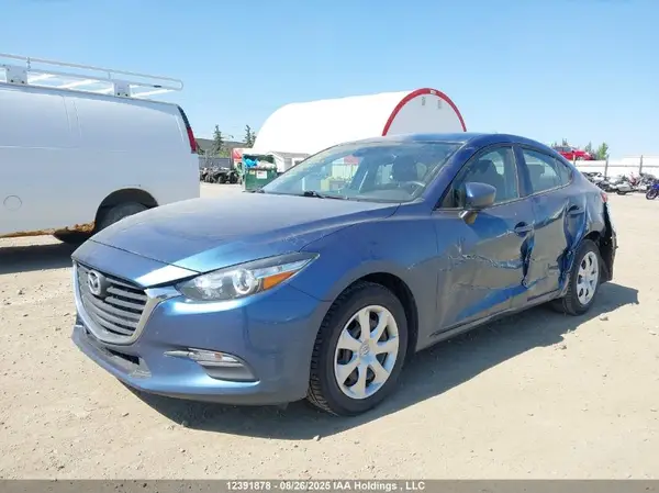 3MZBN1U71JM220122 2018 MAZDA 3 - Image 2