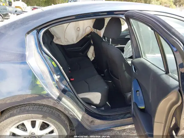 3MZBN1U72HM101912 2017 MAZDA 3 - Image 8