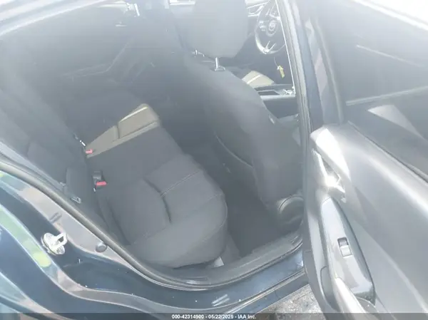 3MZBN1U72HM104373 2017 MAZDA 3 - Image 8