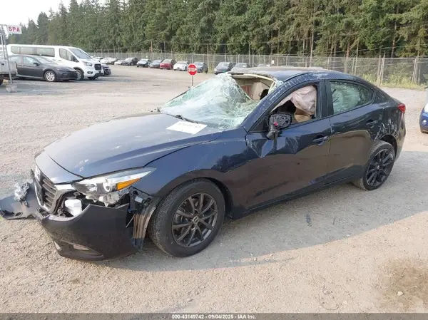3MZBN1U72HM105684 2017 MAZDA 3 - Image 2