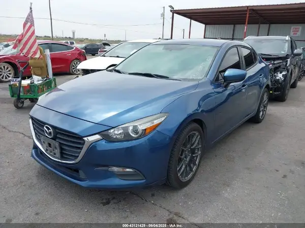3MZBN1U72HM135719 2017 MAZDA 3 - Image 2
