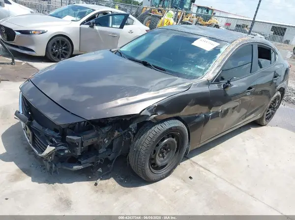 3MZBN1U72HM154805 2017 MAZDA 3 - Image 2