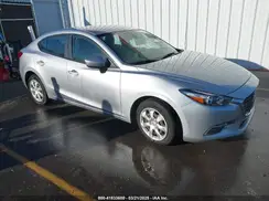 3MZBN1U72JM161615 2018 MAZDA 3