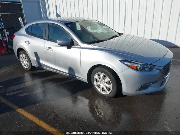 3MZBN1U72JM161615 2018 MAZDA 3 - Image 1
