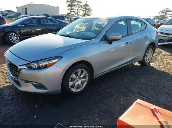 3MZBN1U72JM164496 2018 MAZDA 3 - Image 2