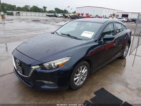 3MZBN1U72JM168533 2018 MAZDA 3 - Image 2