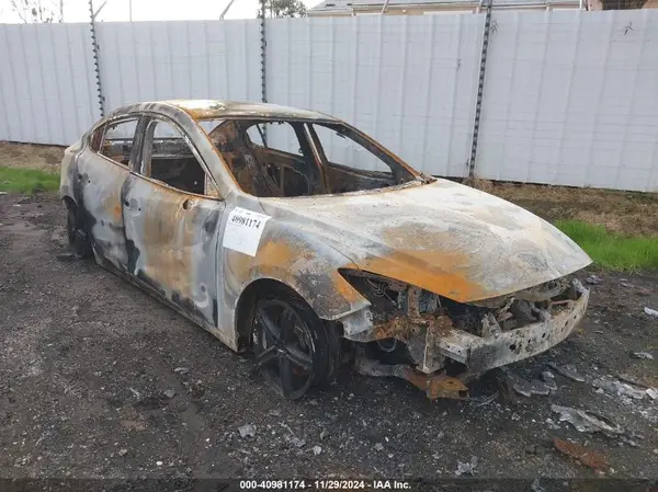 3MZBN1U72JM186384 2018 MAZDA 3 - Image 1