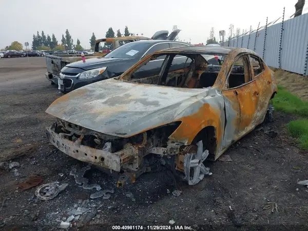 3MZBN1U72JM186384 2018 MAZDA 3 - Image 2