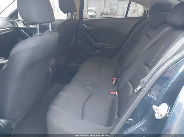 3MZBN1U72JM187745 2018 MAZDA 3 - Image 8