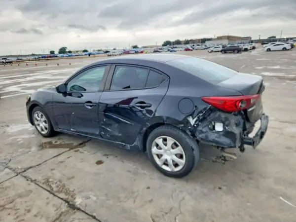 3MZBN1U72JM192220 2018 MAZDA 3 - Image 2
