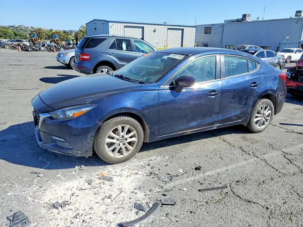 3MZBN1U72JM199801 2018 MAZDA 3 - Image 1