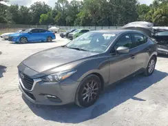 3MZBN1U72JM205256 2018 MAZDA 3