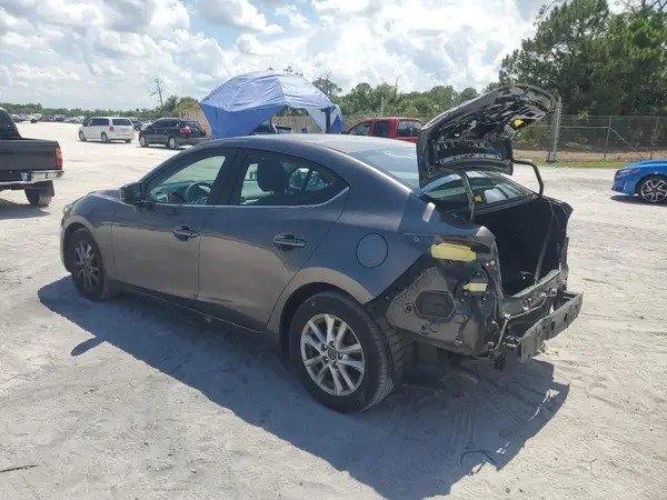 3MZBN1U72JM205256 2018 MAZDA 3 - Image 2