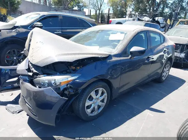 3MZBN1U72JM230559 2018 MAZDA 3 - Image 2