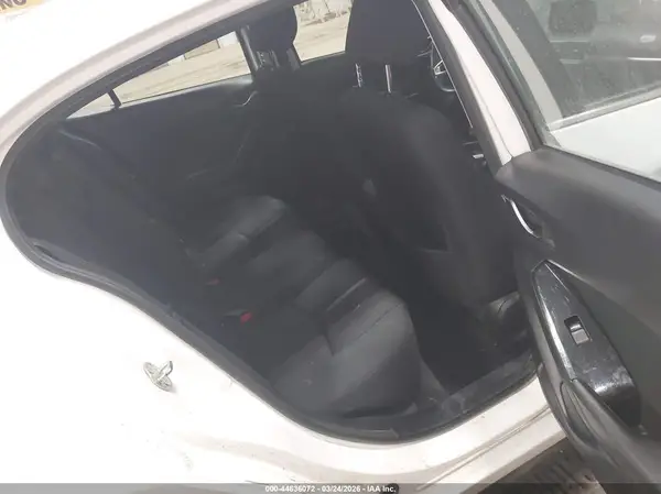 3MZBN1U72JM230982 2018 MAZDA 3 - Image 8