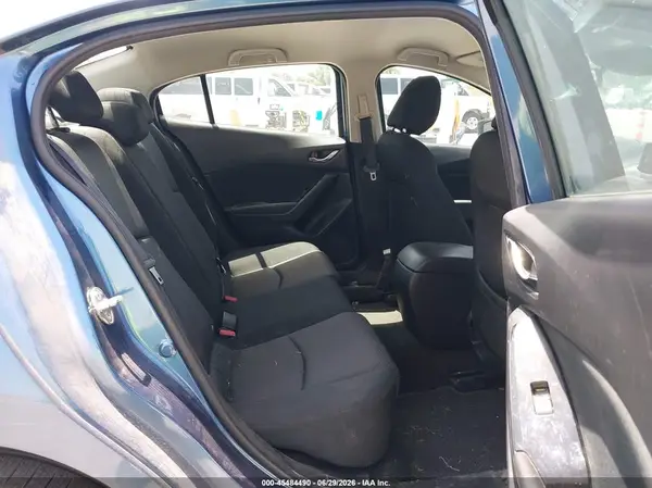 3MZBN1U72JM233820 2018 MAZDA 3 - Image 8