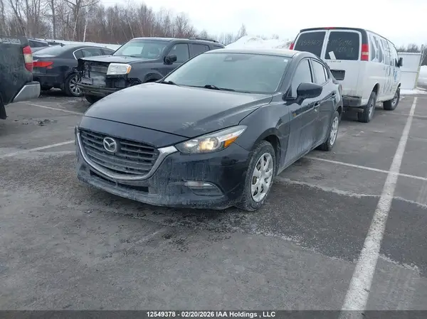 3MZBN1U72JM239214 2018 MAZDA 3 - Image 2