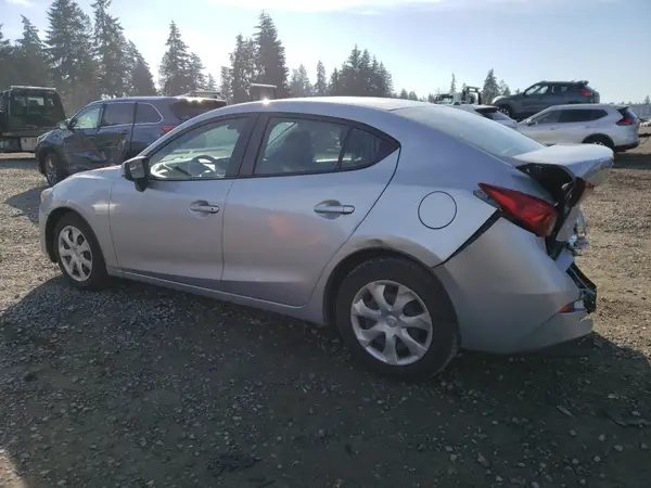 3MZBN1U72JM253873 2018 MAZDA 3 - Image 2