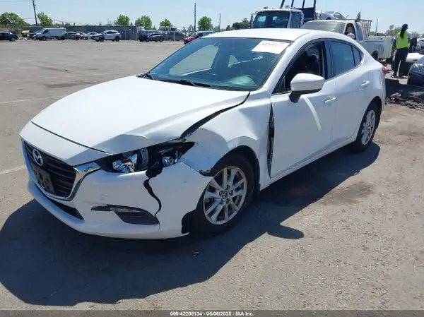 3MZBN1U73HM104284 2017 MAZDA 3 - Image 2