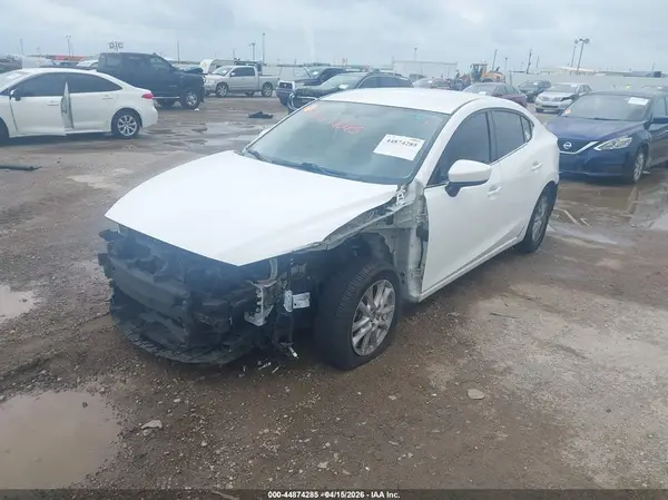 3MZBN1U73HM109209 2017 MAZDA 3 - Image 2